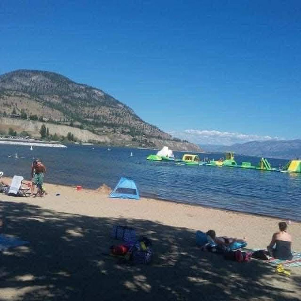 listing image 16514257790291433918