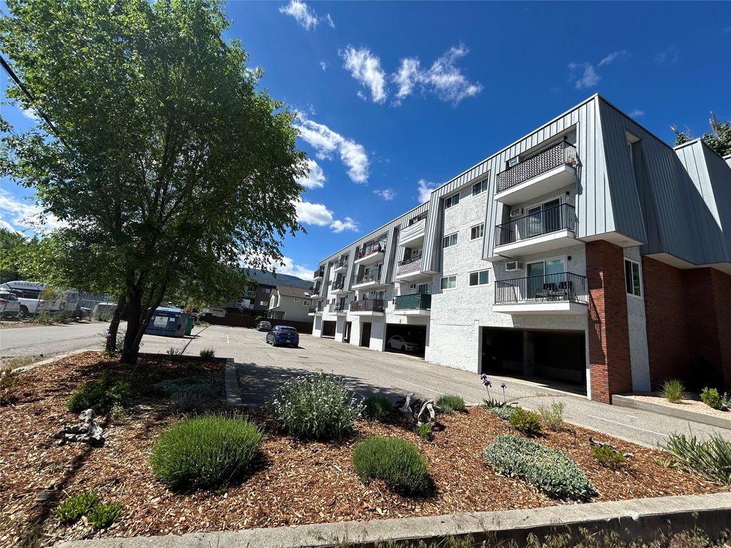 listing image 16515940747283442690
