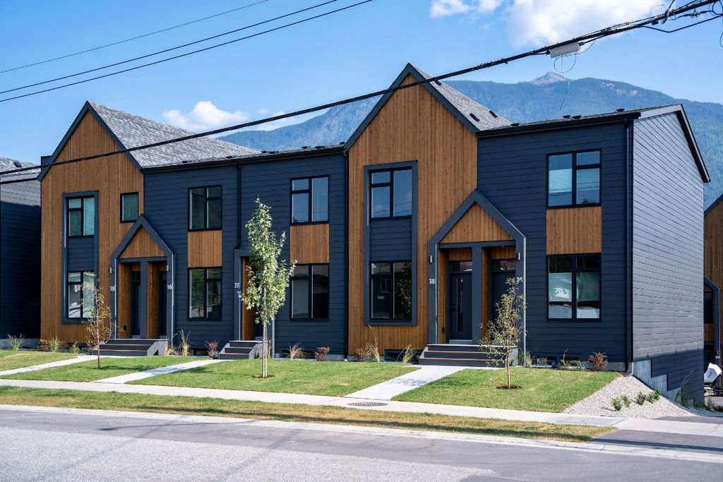 listing image 16518999957463726855