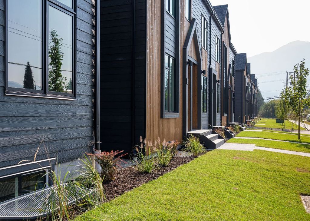 listing image 16517437039163406967