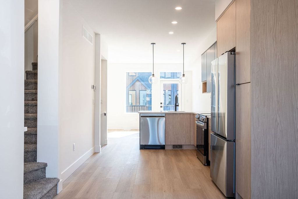 listing image 16516372204242883284