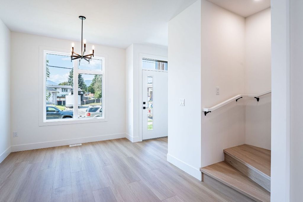 listing image 16513632127105901082