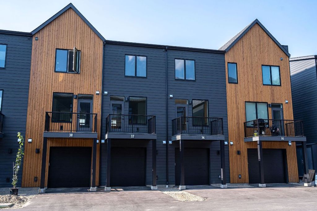 listing image 16517956680321277912