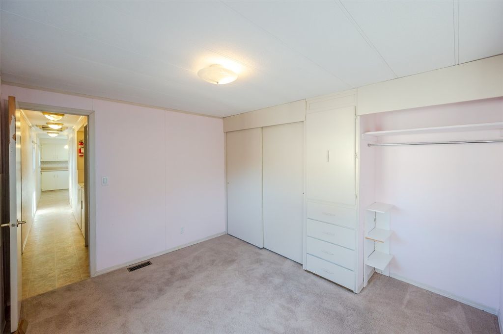 listing image 16519965108108144465