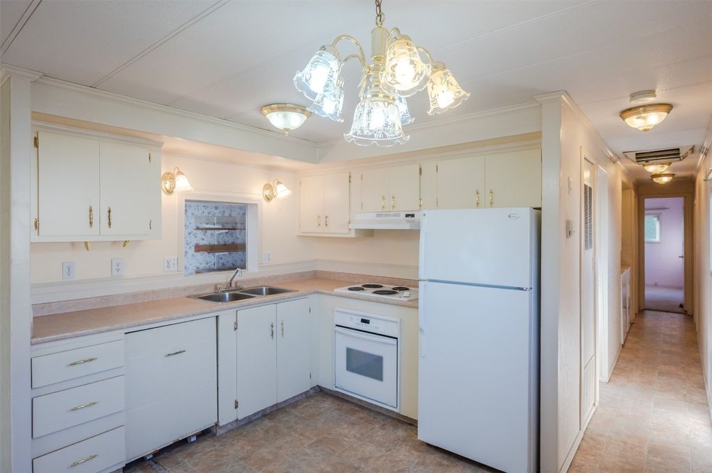 listing image 16510522802371916707