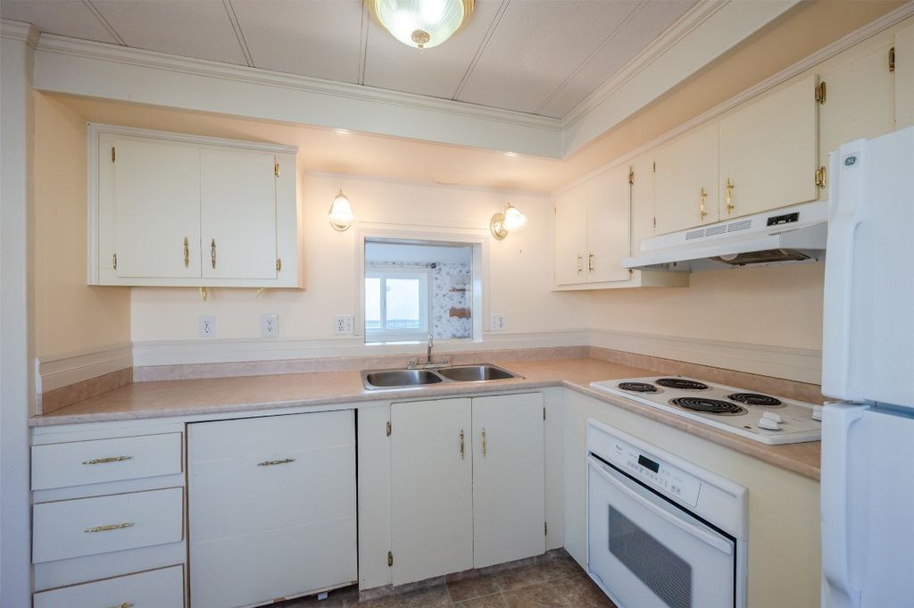 listing image 16510651272197272611