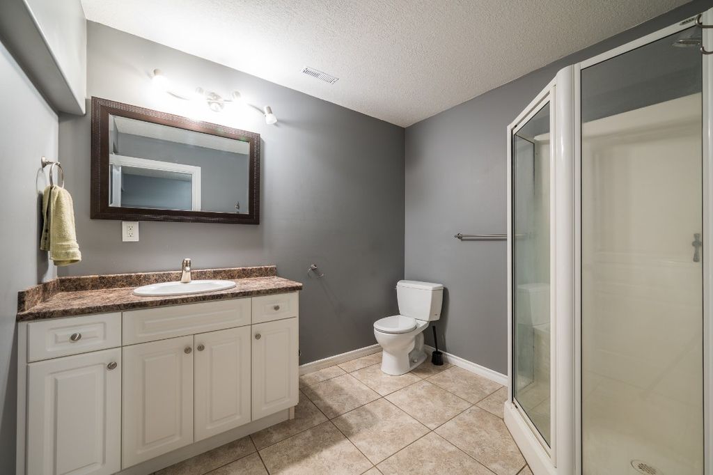 listing image 16519418380068994320
