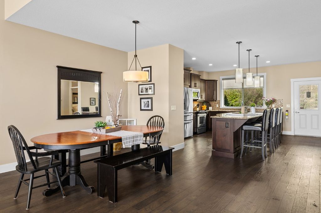 listing image 16518732795756211429