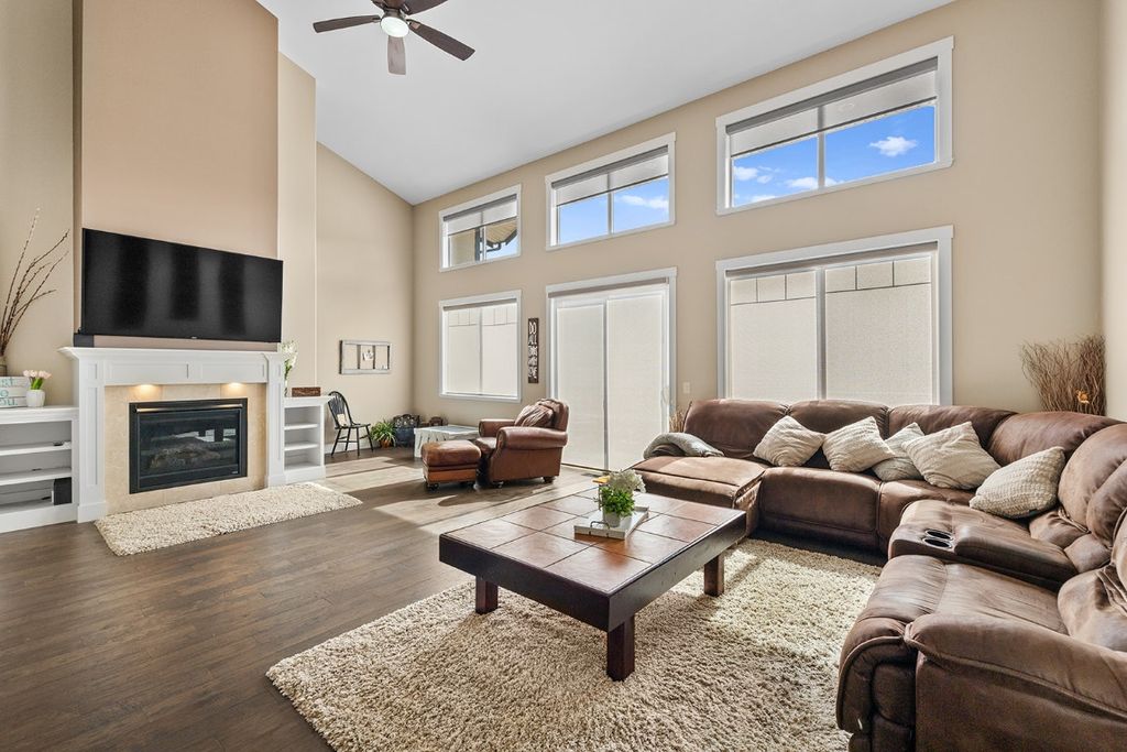 listing image 16519051054924292856