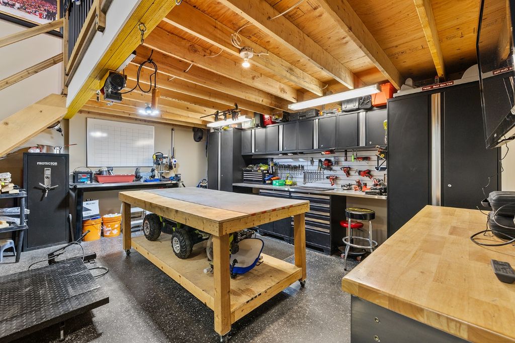 listing image 16510980899415142727