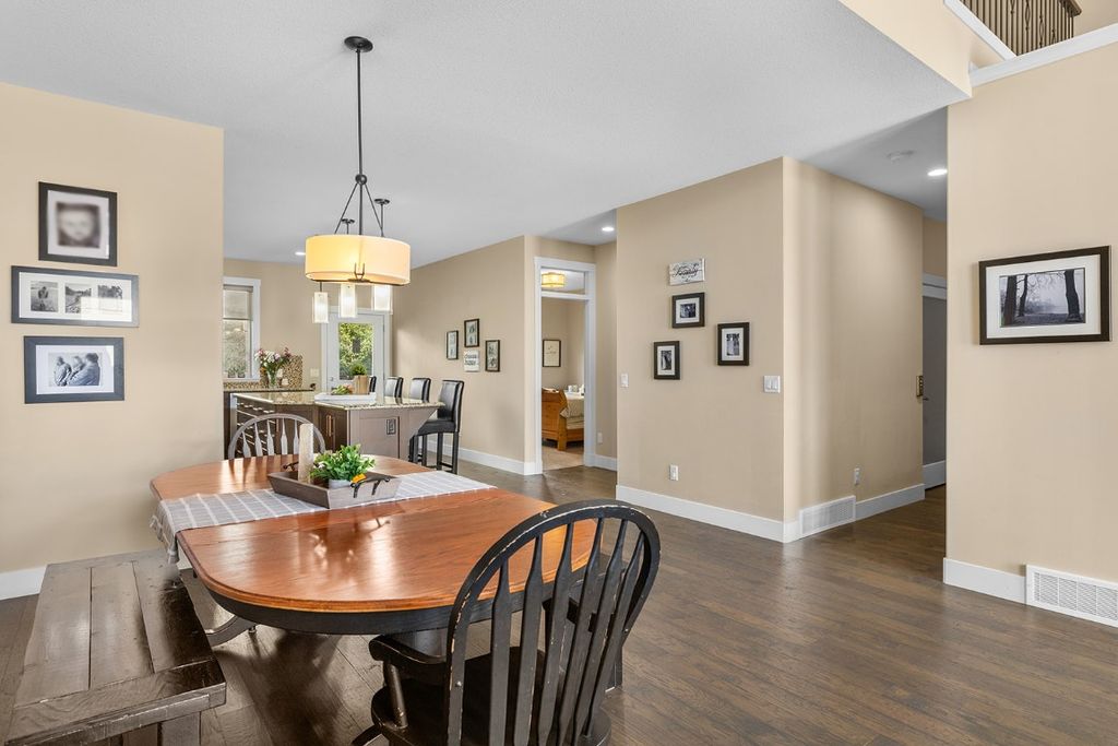 listing image 16510307050773512179