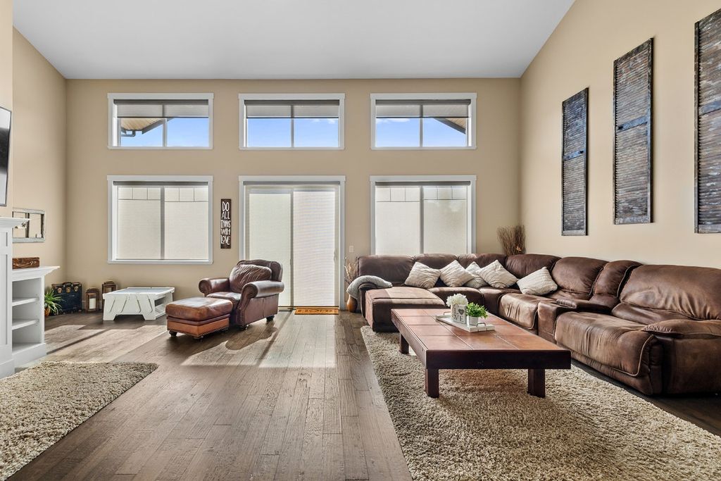 listing image 16510734242052002018
