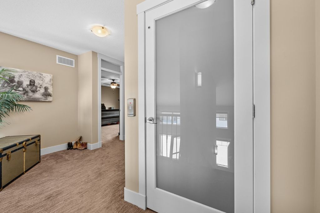 listing image 16513256412745933456