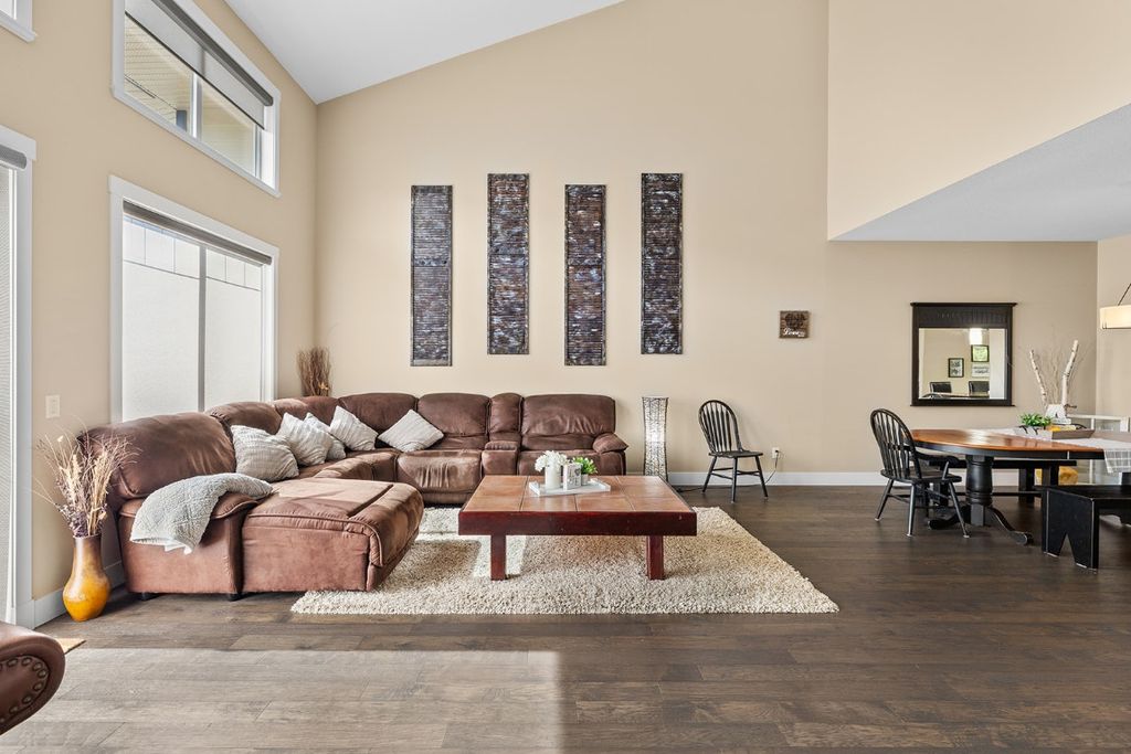 listing image 16514735220559293015