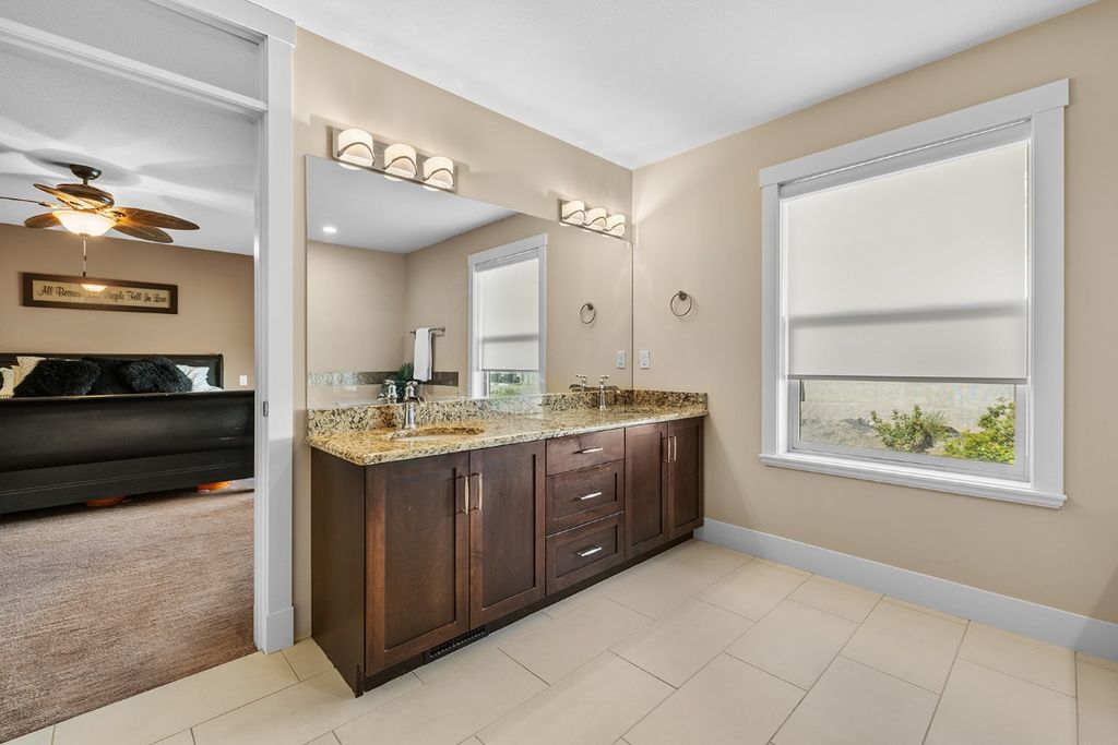 listing image 16516606419225210282