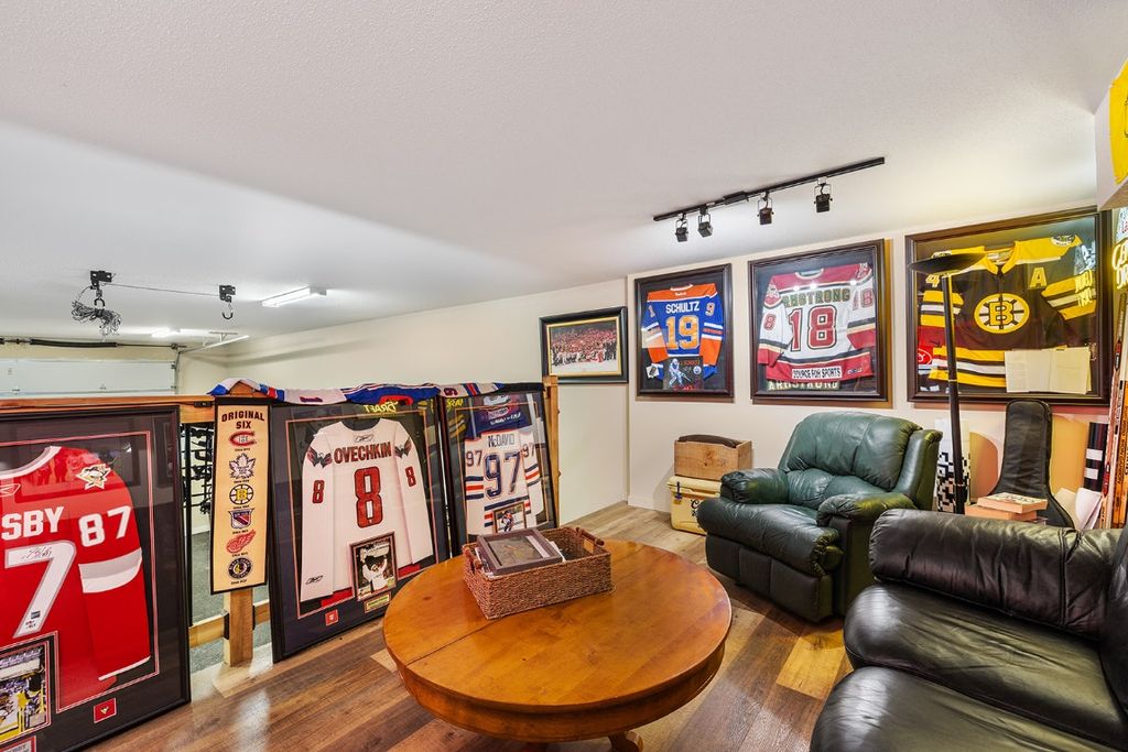 listing image 16514411917066993494