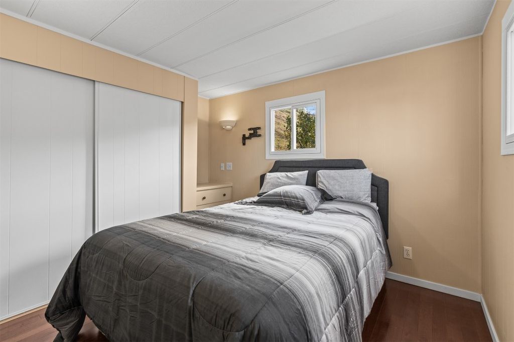 listing image 16511680013507479068