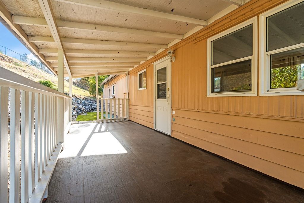 listing image 16519590633429836016