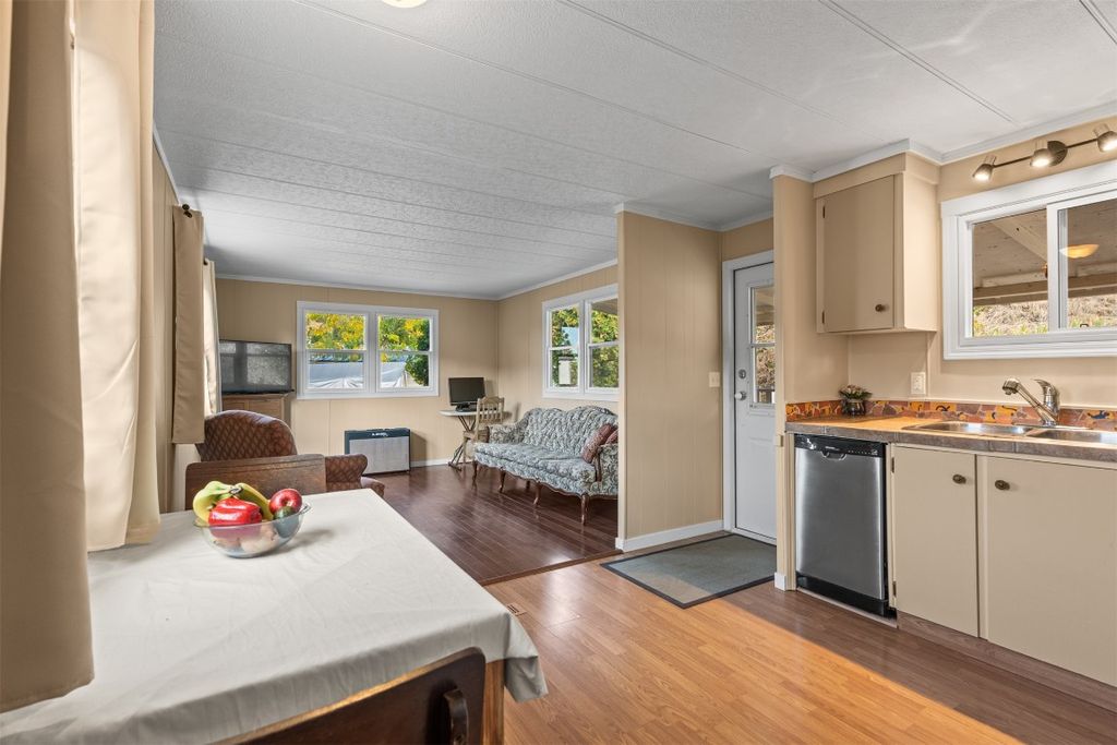 listing image 16519184189067046315