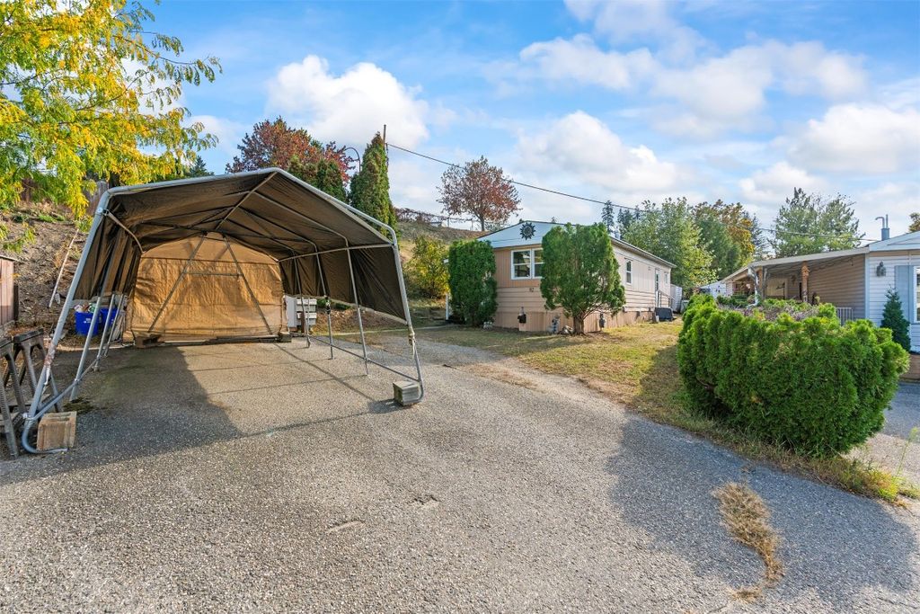 listing image 16512687178853953161