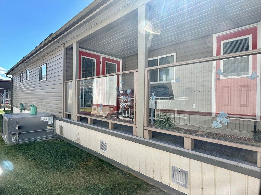 listing image 16518672568736120893