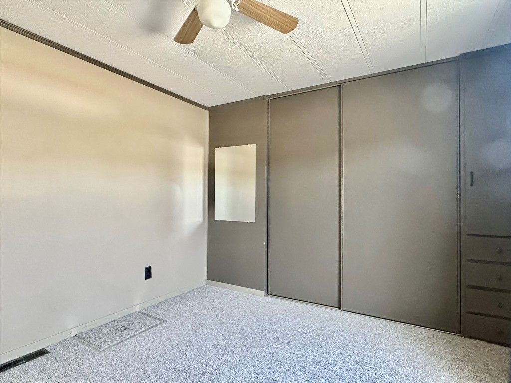 listing image 16512632616184111493