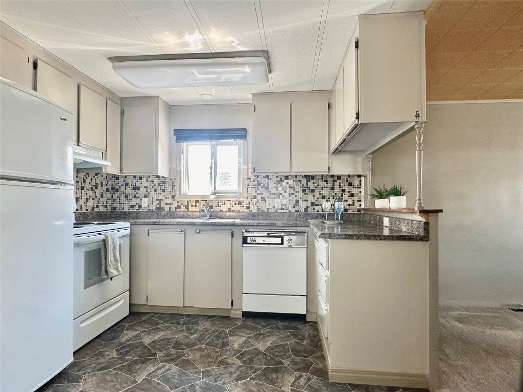 listing image 16515738965793971589