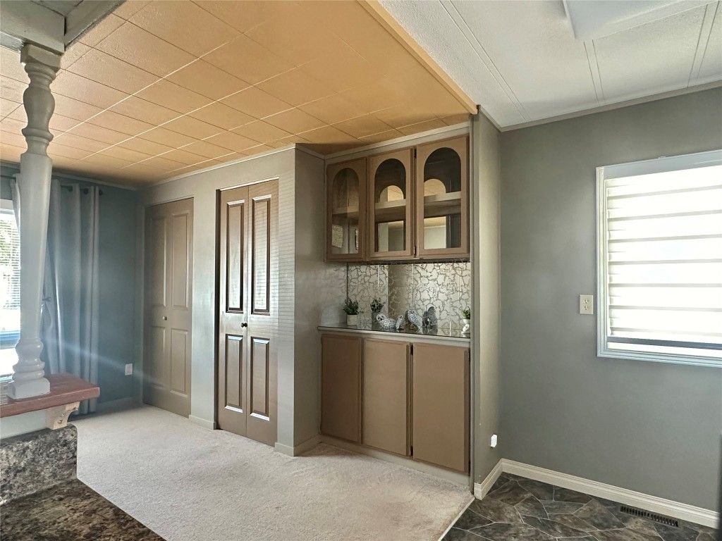 listing image 16512594782167594955