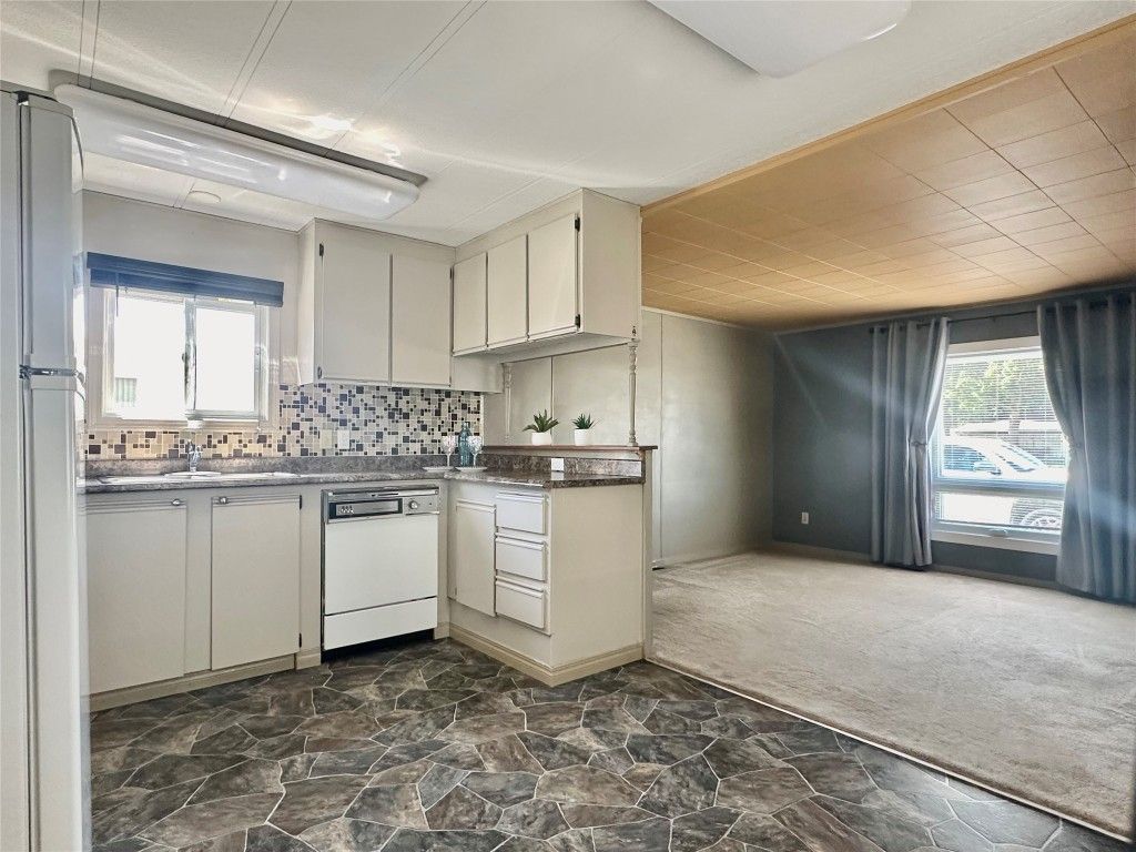 listing image 16511906188435096760