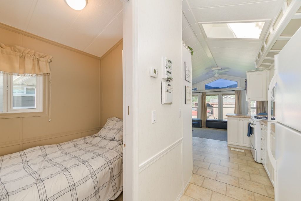 listing image 16517786024507311204