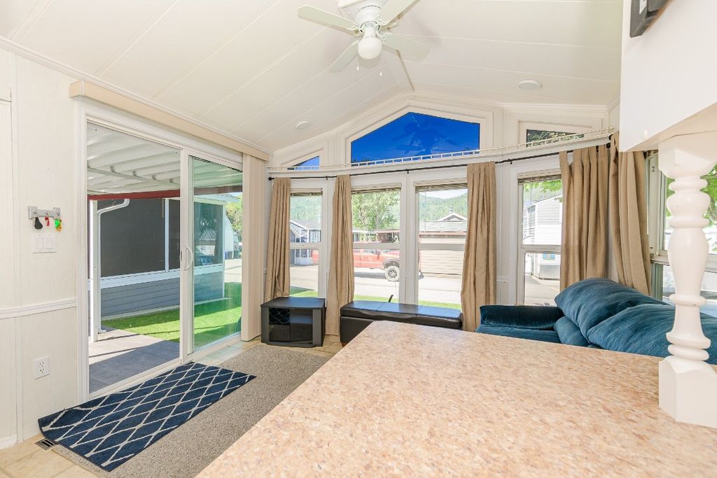 listing image 16515143373039038489