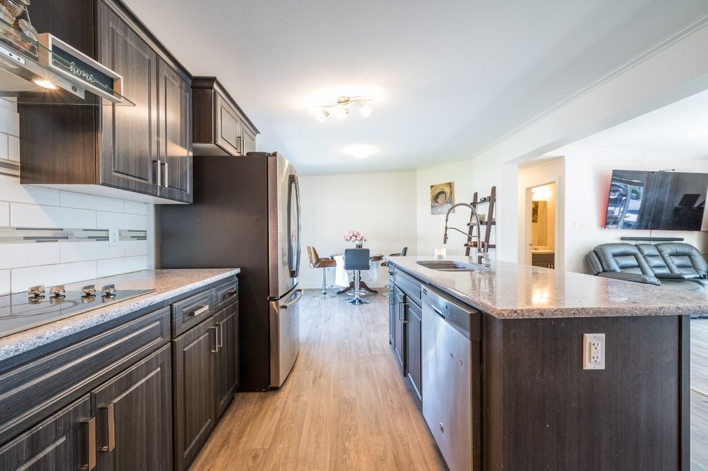 listing image 16512115686538010103