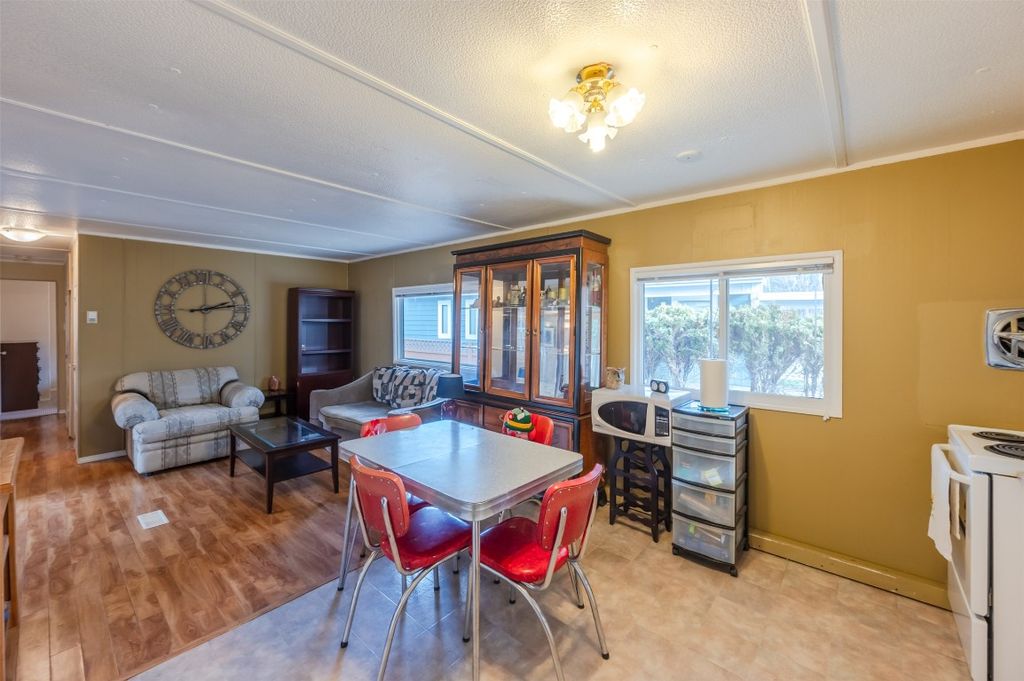 listing image 16511592819187611011