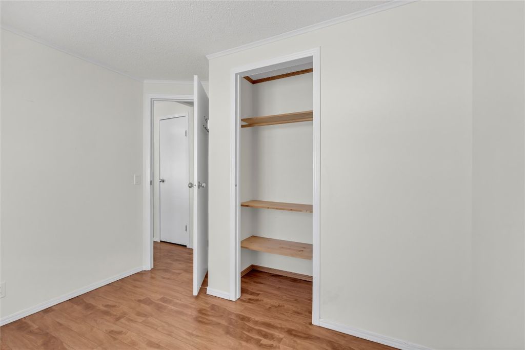 listing image 16515081872667378082