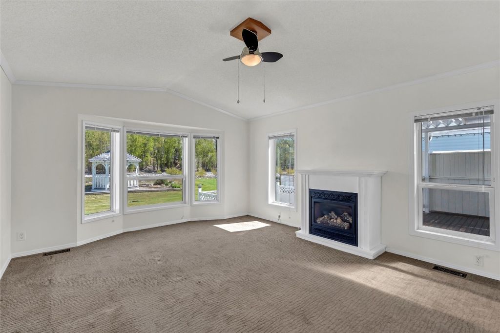 listing image 16510558060326201623