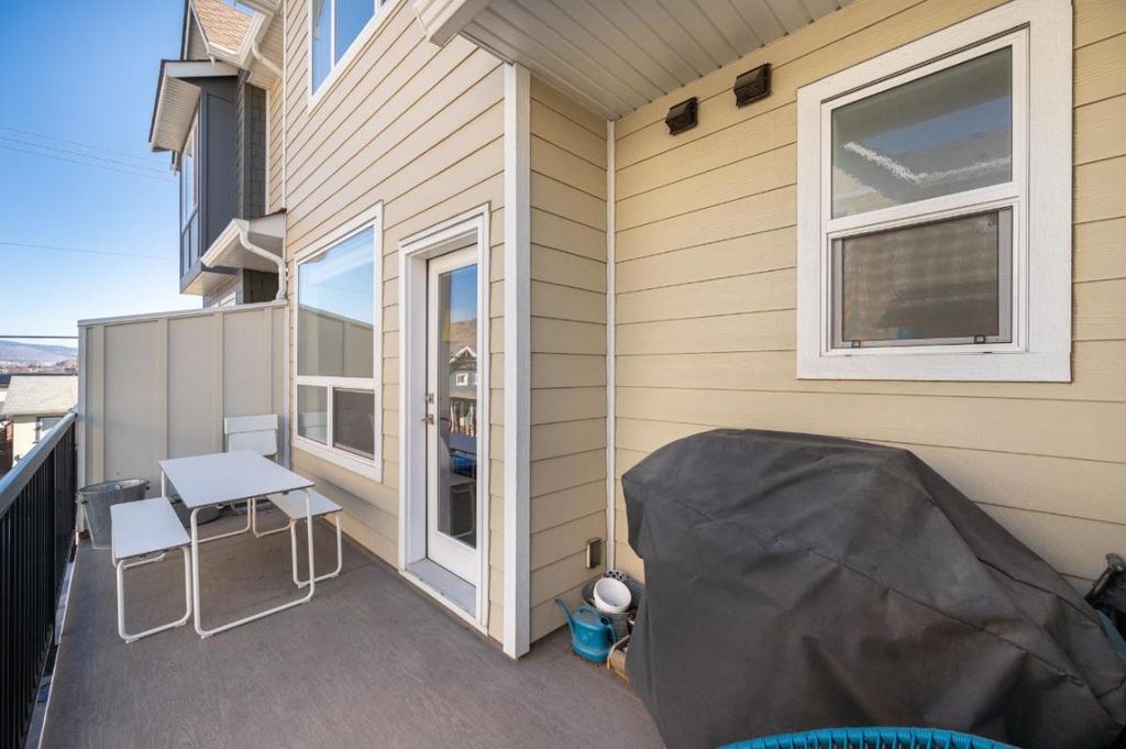 listing image 16515122489584992586