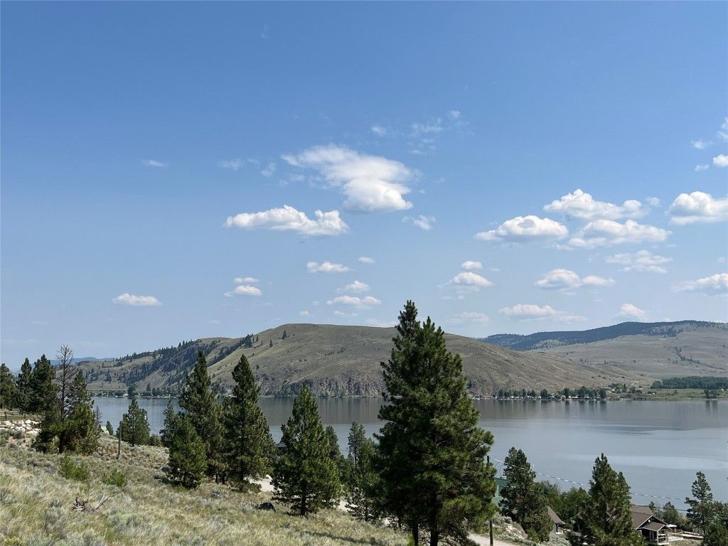 listing image 16514631185355135605