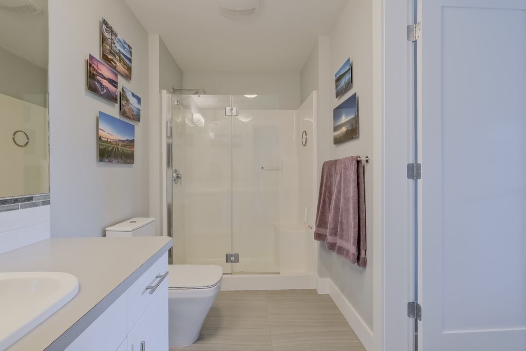 listing image 16519755856026585094