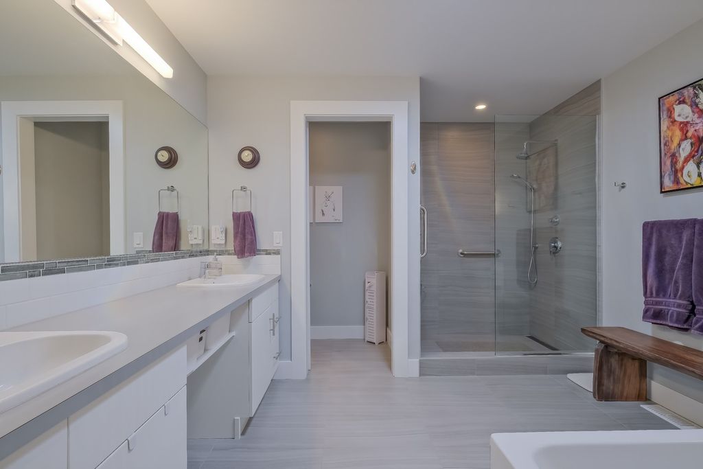 listing image 16513566190666349475