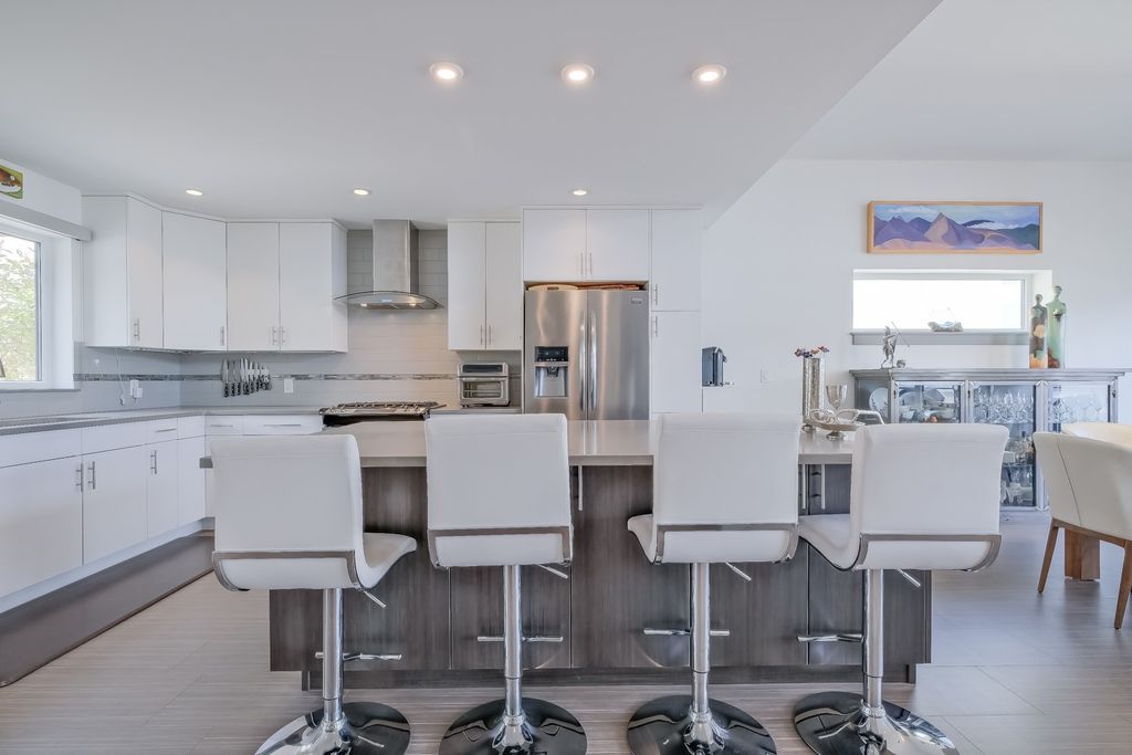 listing image 16510086673512525129