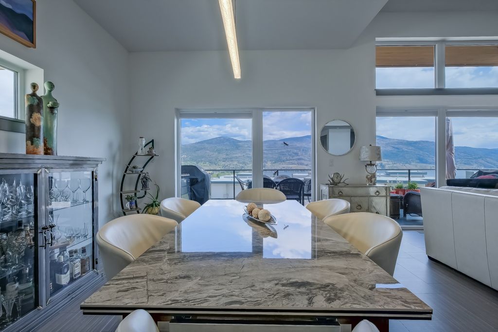 listing image 16517677859113117227