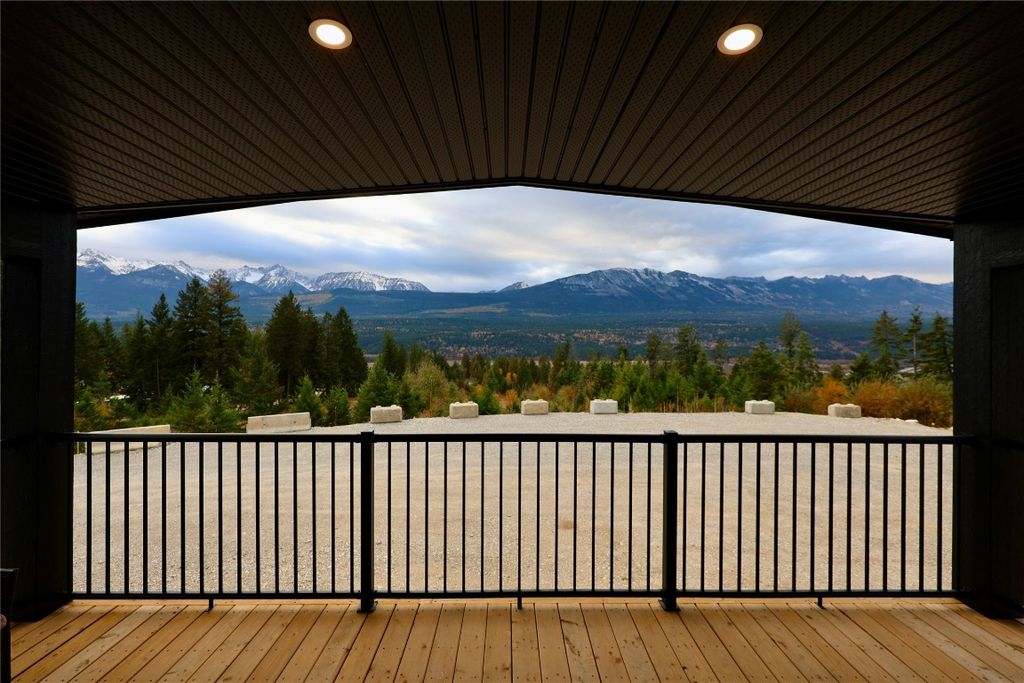 listing image 16516067092313434101