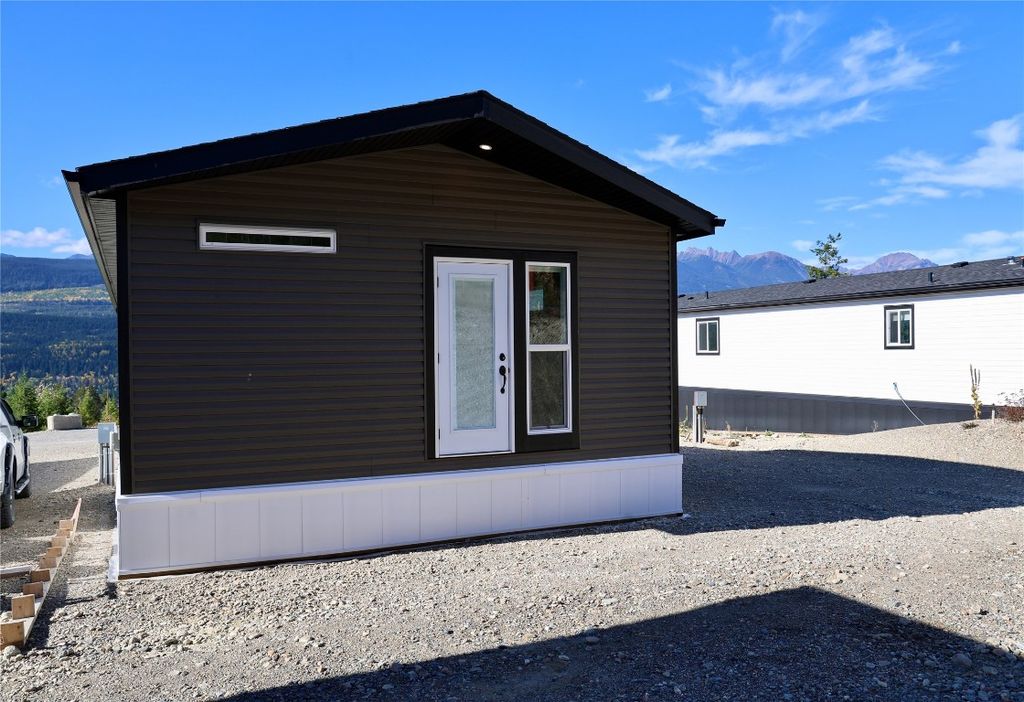 listing image 16516629034561431021