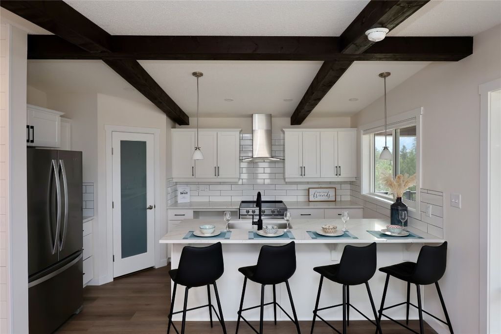 listing image 16519182489513643841