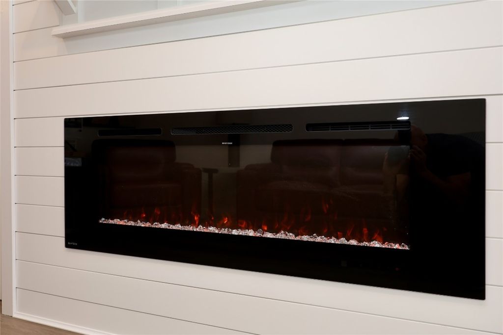 listing image 16513054437043256004