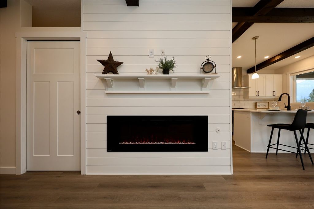 listing image 16510732350954961637