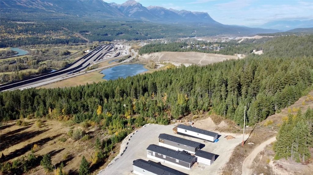 listing image 16515447098349238342