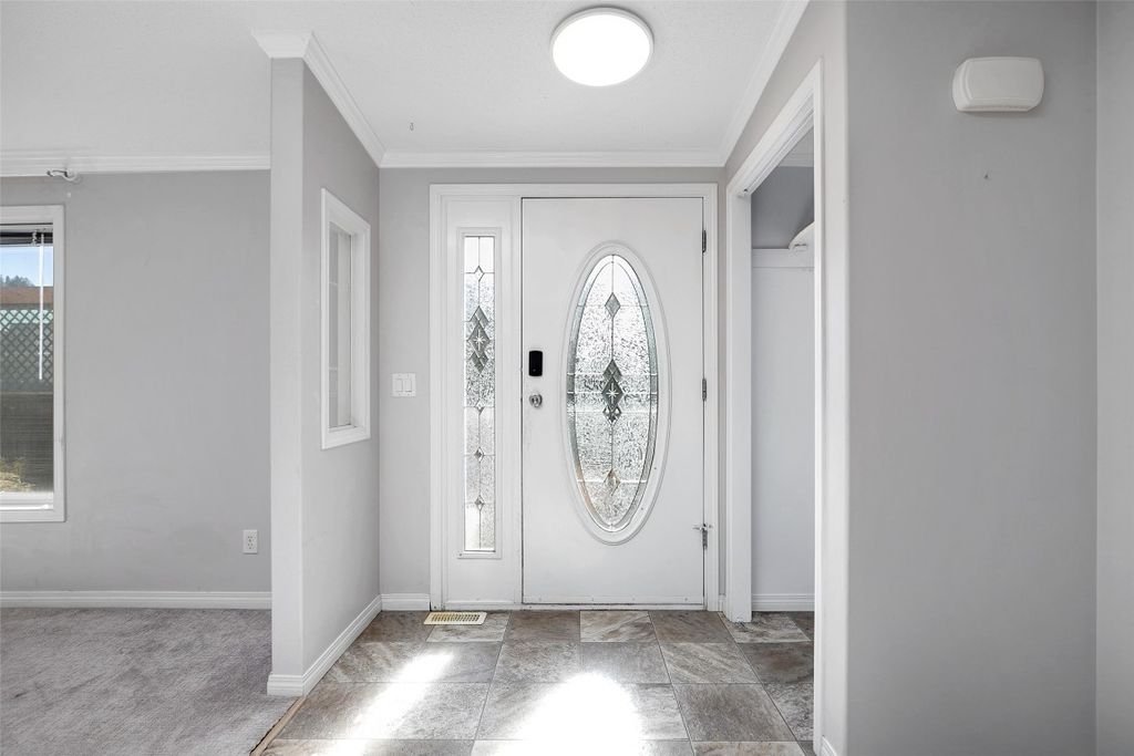 listing image 16513561381969226953