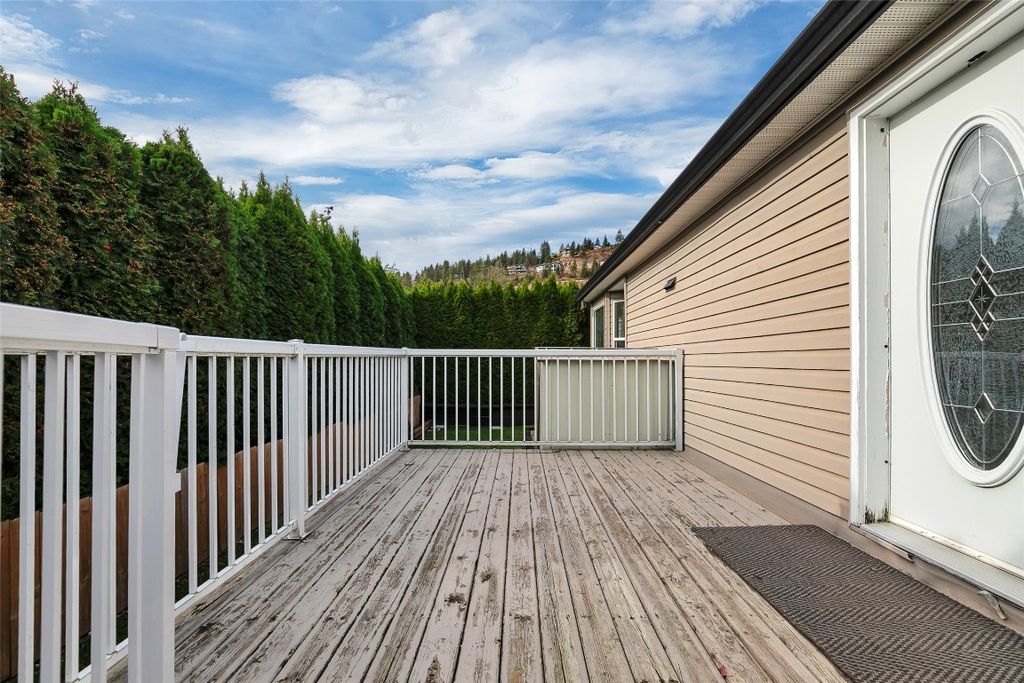 listing image 16511292250344134027