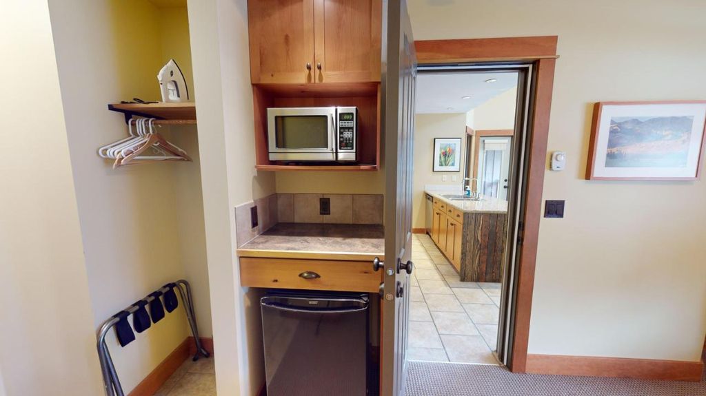 listing image 16517234092496704479